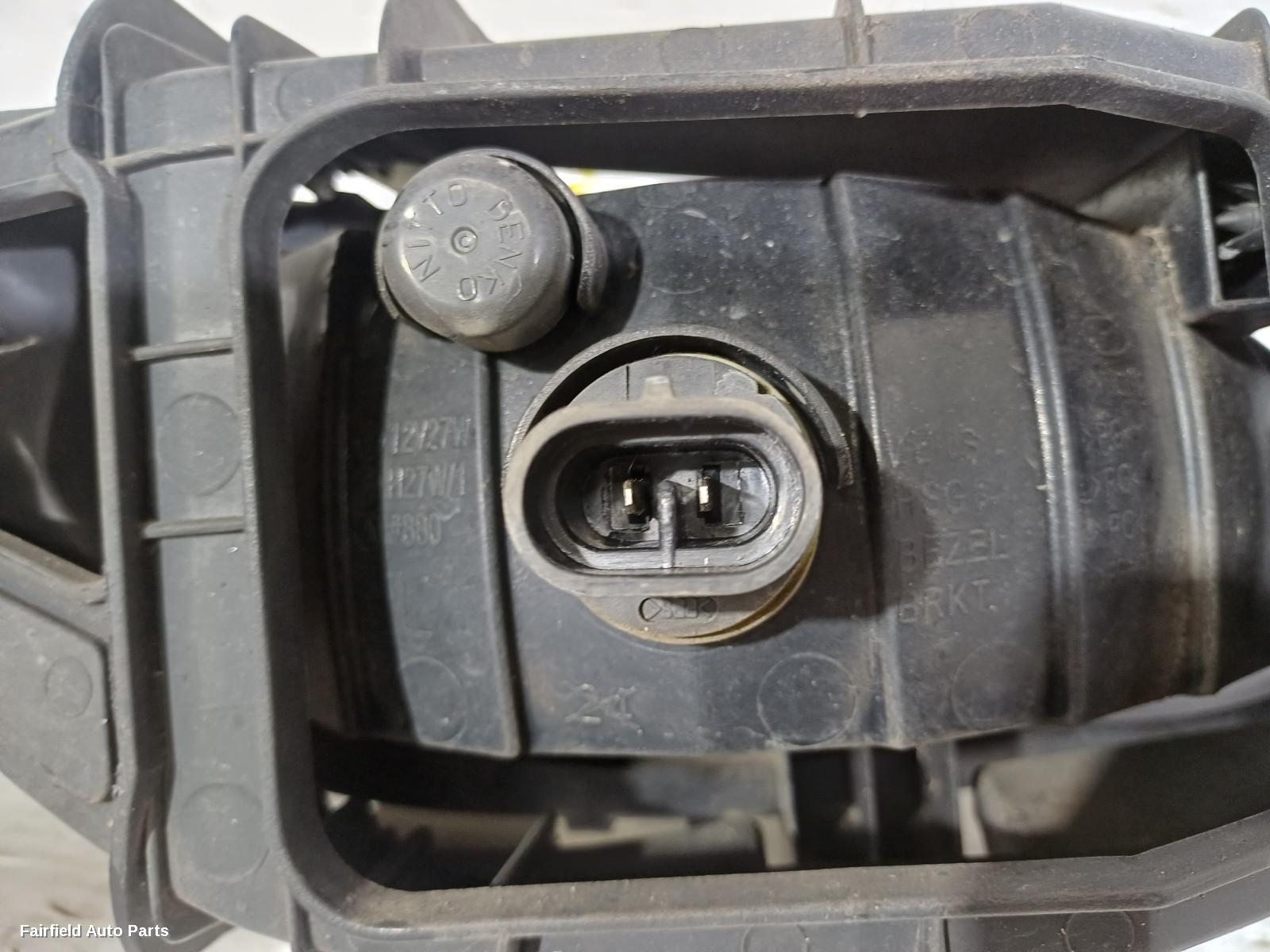 2007-2015 Hyundai Iload/imax Left Indicator Fog Side