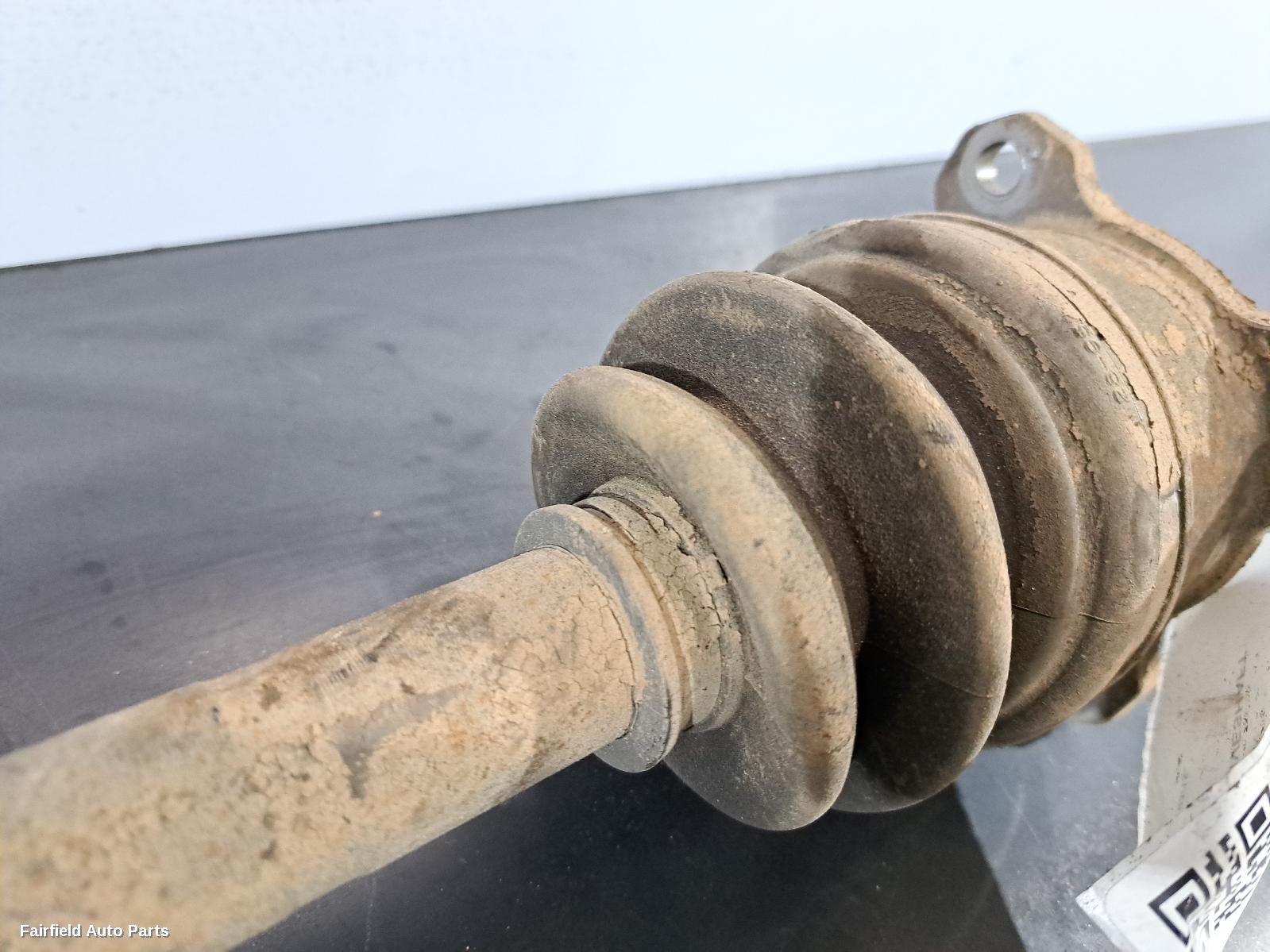 2015-2023 Mitsubishi Triton Right Driveshaft
