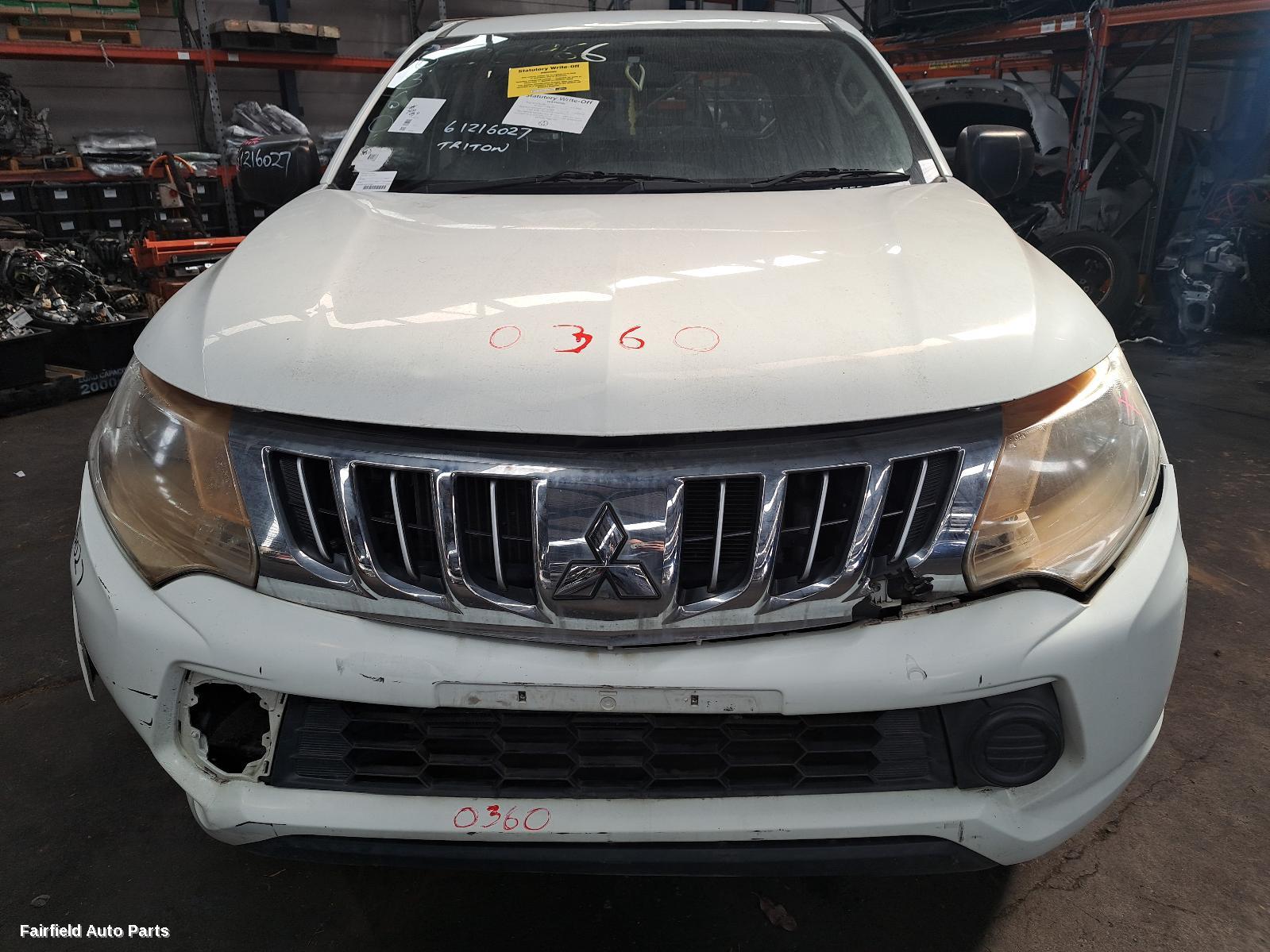 2015 Mitsubishi Triton Axle