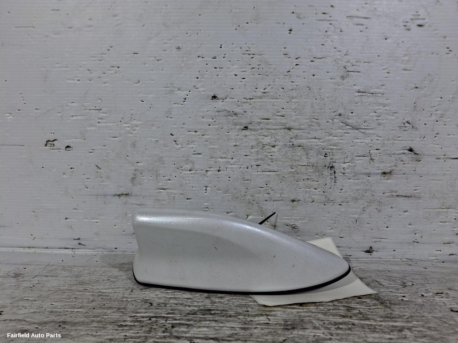 2020-2026 Toyota Yaris Cross Antenna