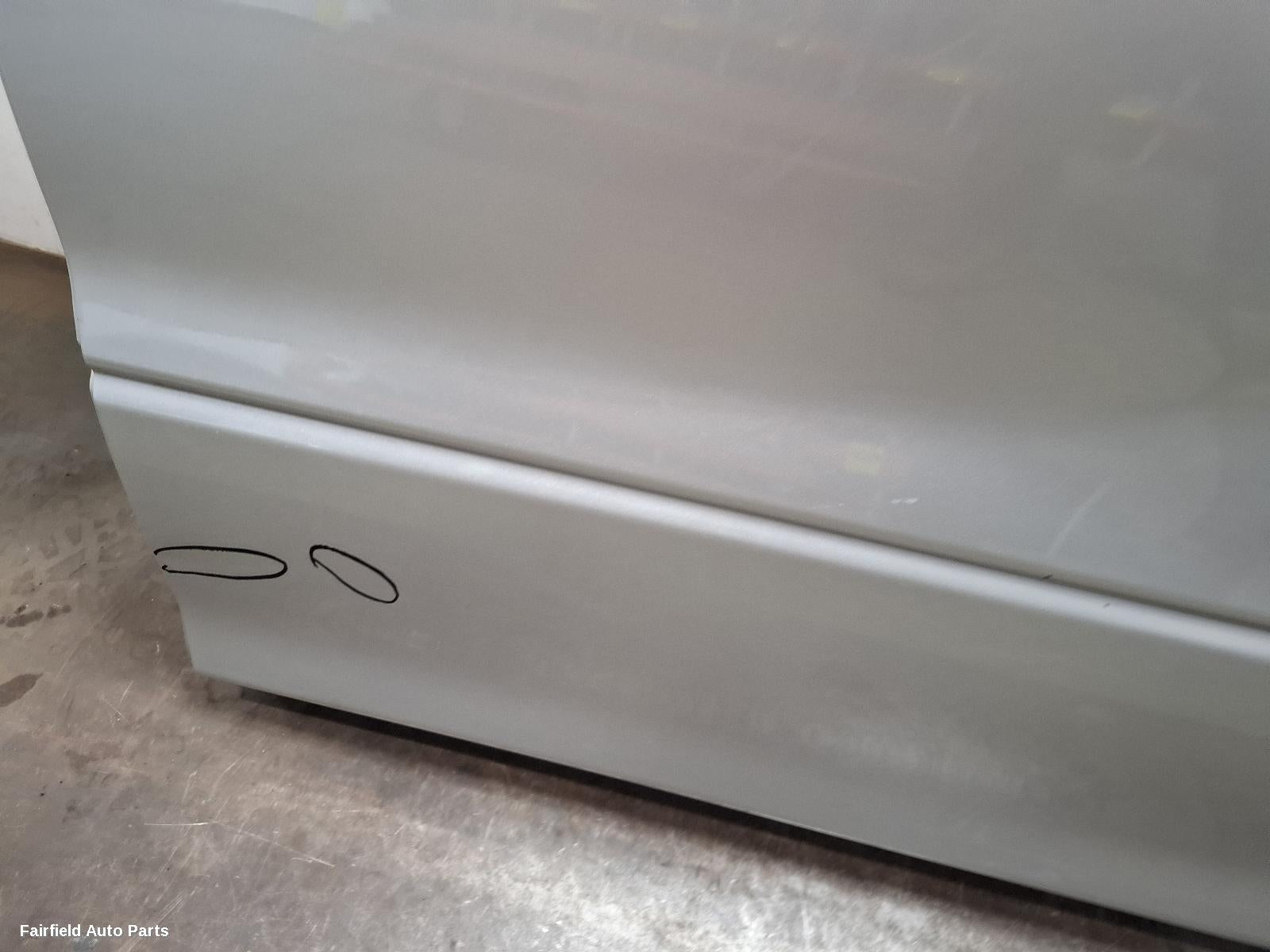 2003 Toyota Estima Left Rear Door Sliding