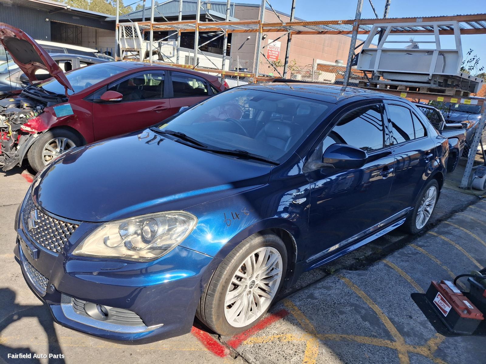 2010 Suzuki Kizashi Right Headlamp