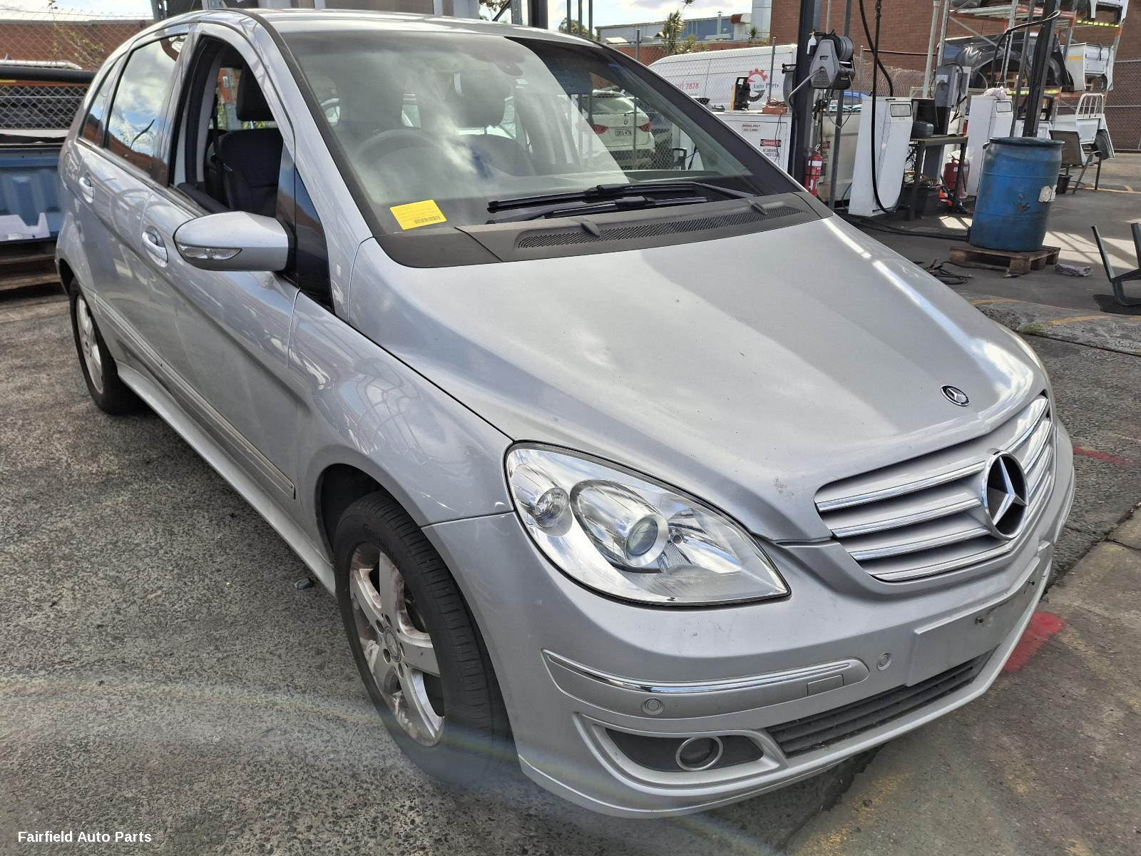 2007 Mercedes B Class Grille