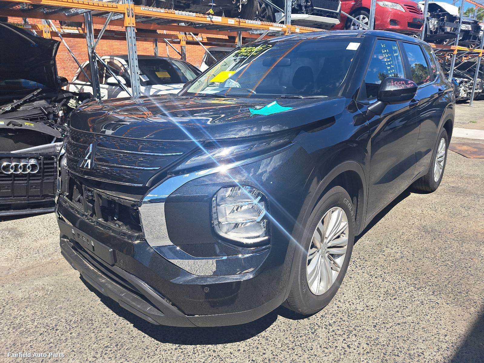 2022 Mitsubishi Outlander Fuel Door Filler