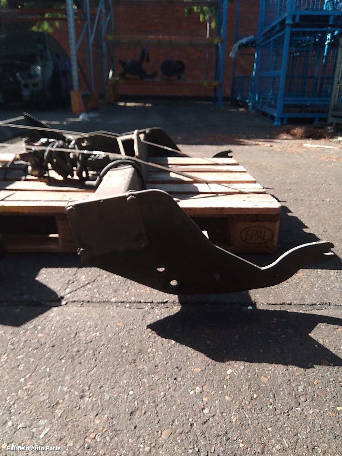 2011-2015 Mazda Bt50 Towbar