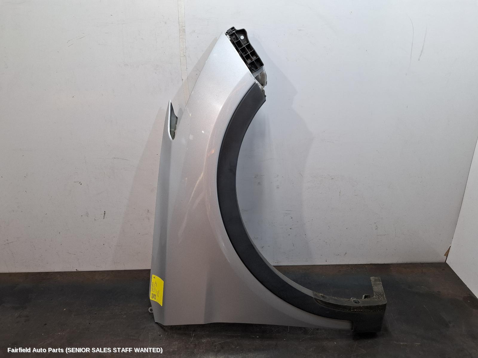 2016 Hyundai Santa Fe Right Guard