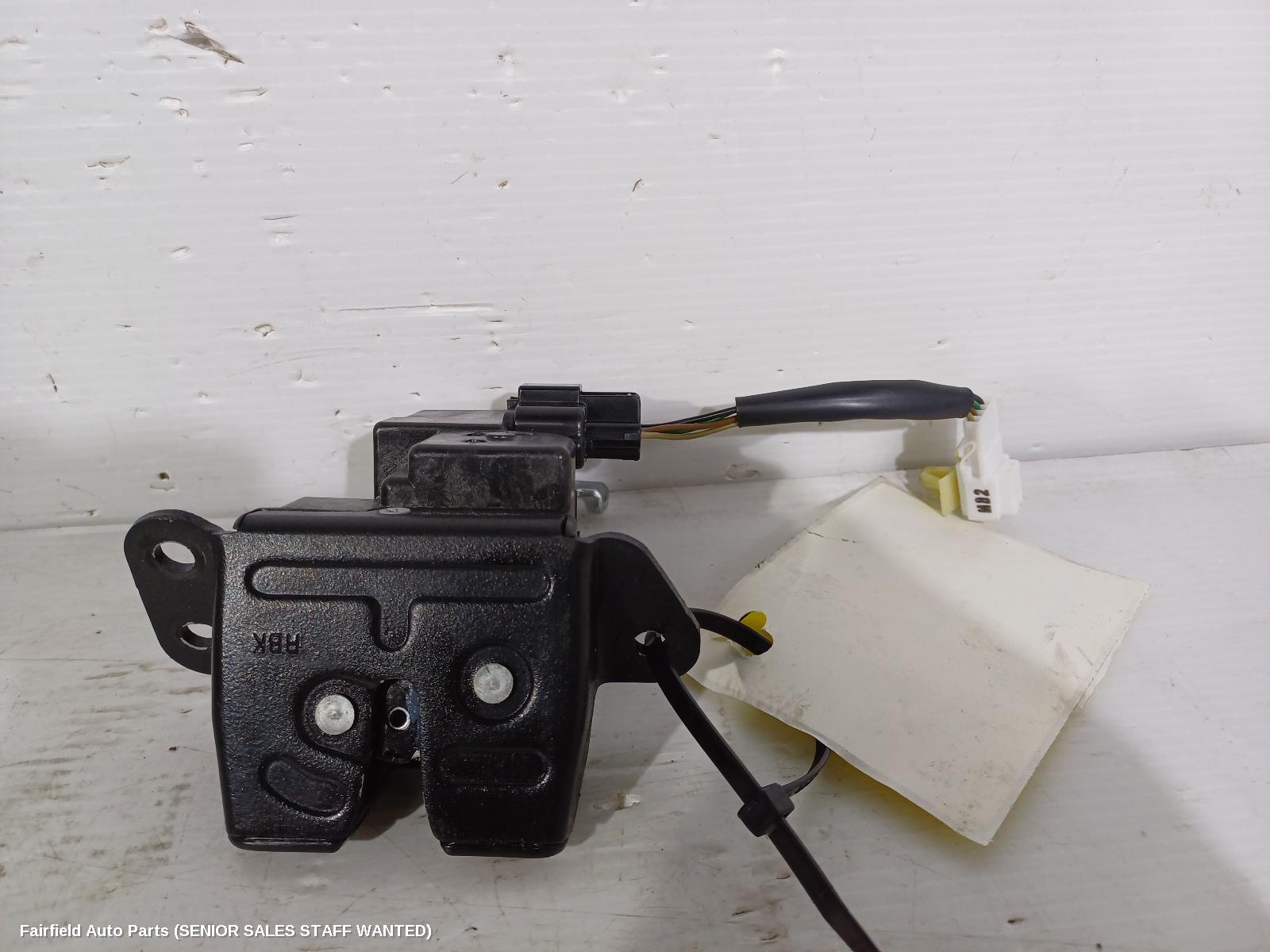 2018 Hyundai Accent Door Boot Gate Lock