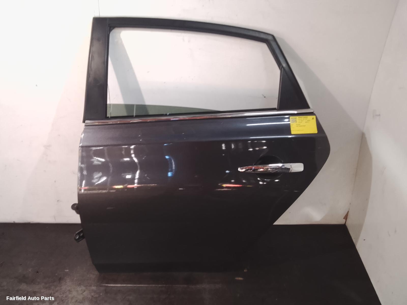 2012-2017 Nissan Pulsar Left Rear Door Sliding