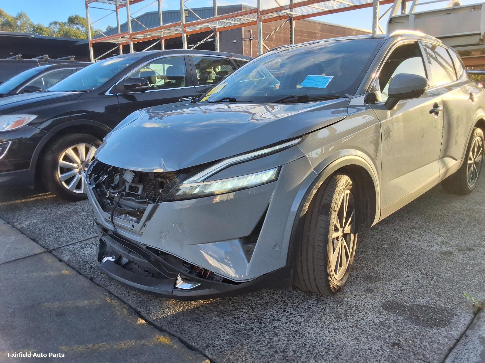 2022 Nissan Qashqai Left Taillight