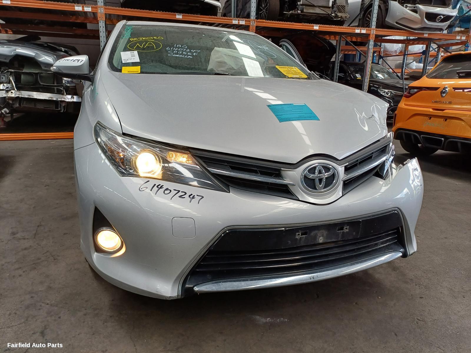 2013 Toyota Corolla Right Taillight