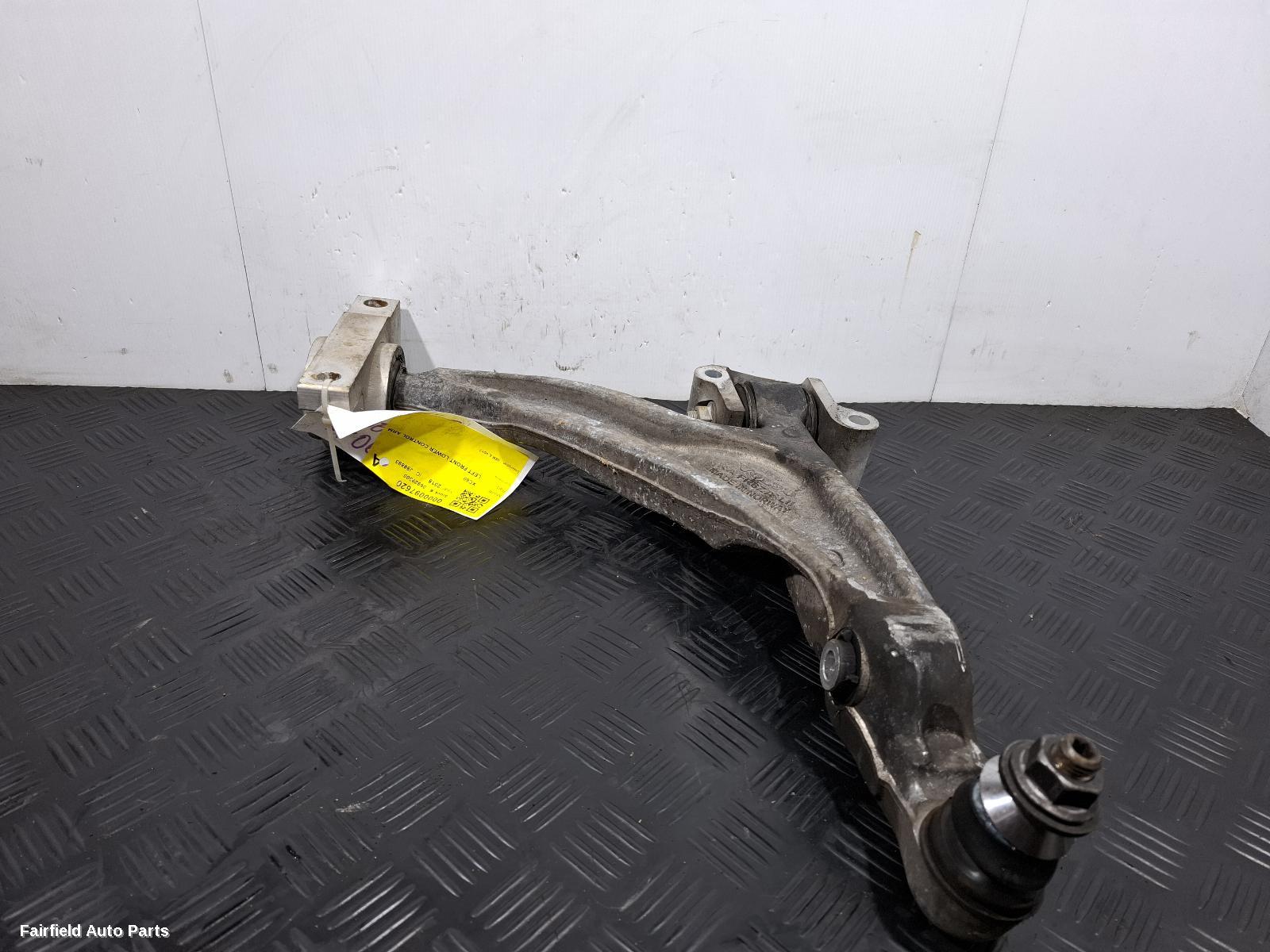 2018 Volvo Xc60 Left Front Lower Control Arm