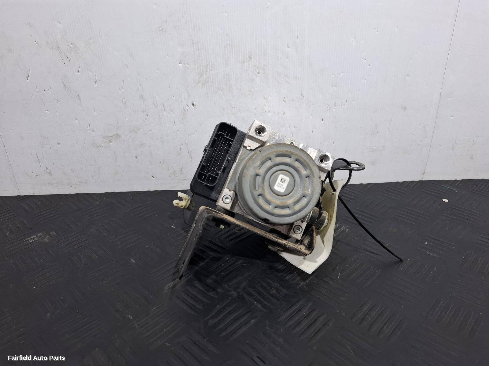 2013-2019 Mazda 3 Abs Pump Modulator