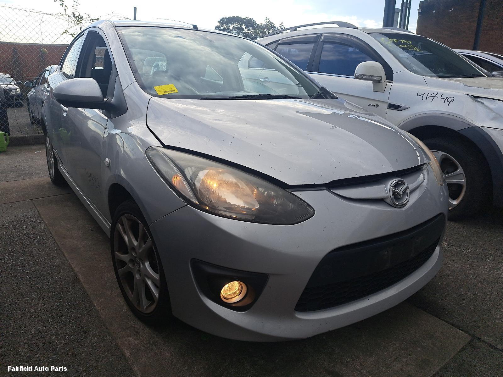 2009 Mazda 2 Left Headlamp