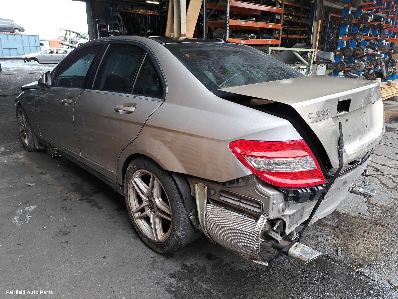 2007 Mercedes C Class Left Rear Door Sliding