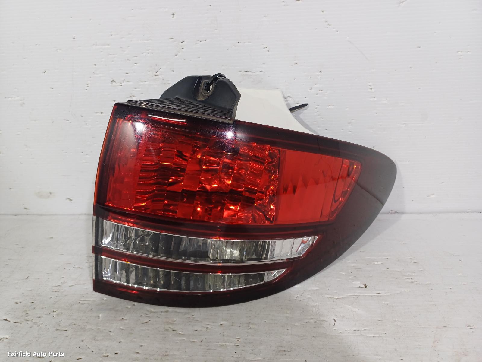 2003 Toyota Estima Right Taillight