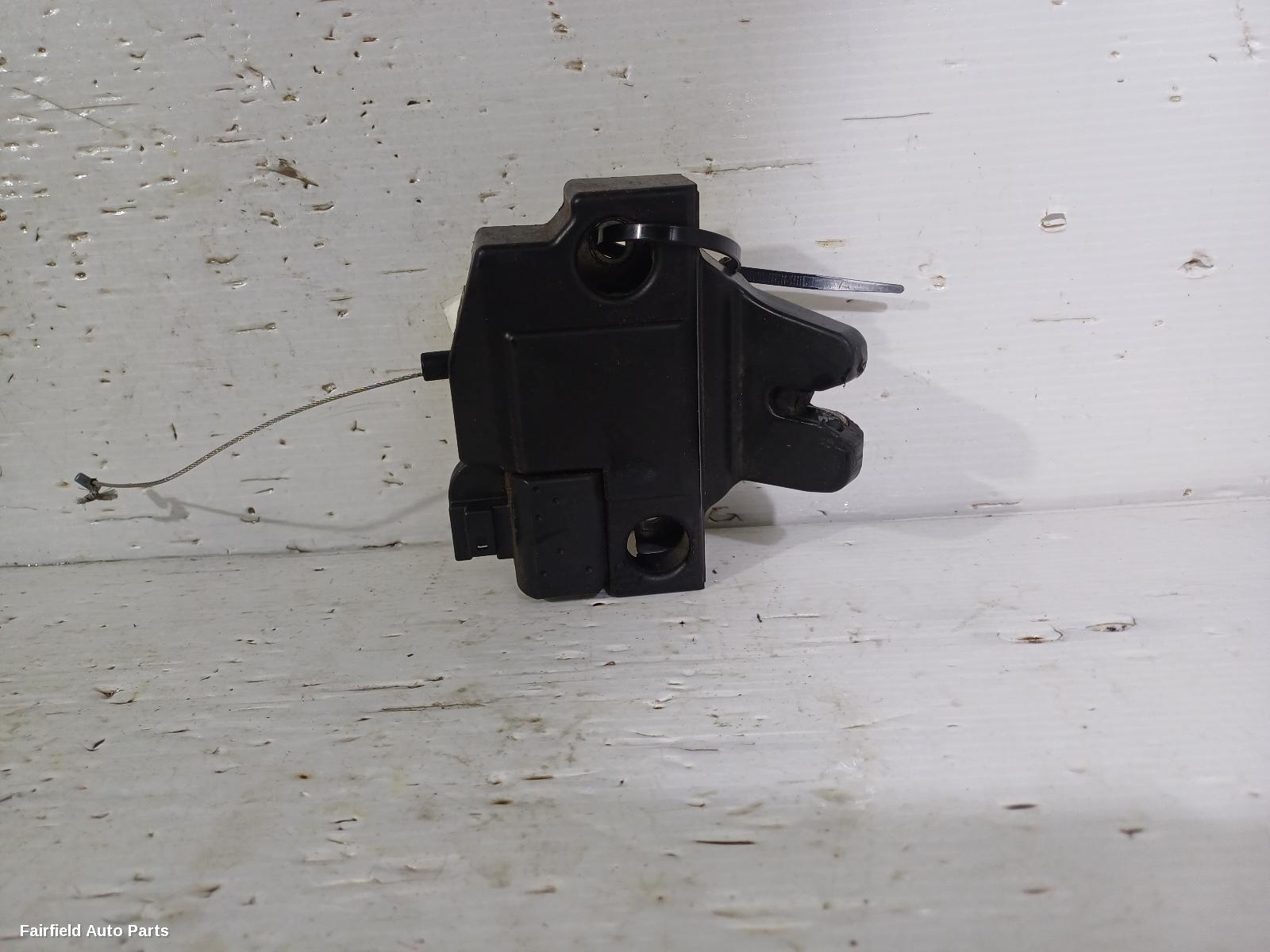 2011-2017 Toyota Camry Door Boot Gate Lock