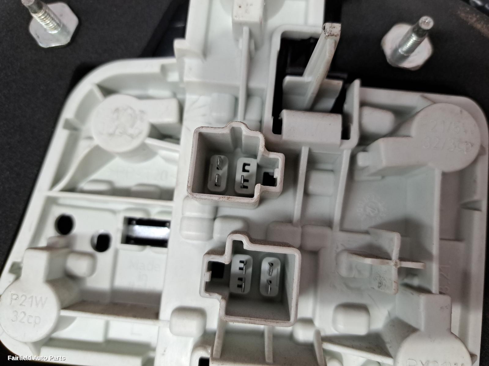 2004 Volvo S40 Left Taillight