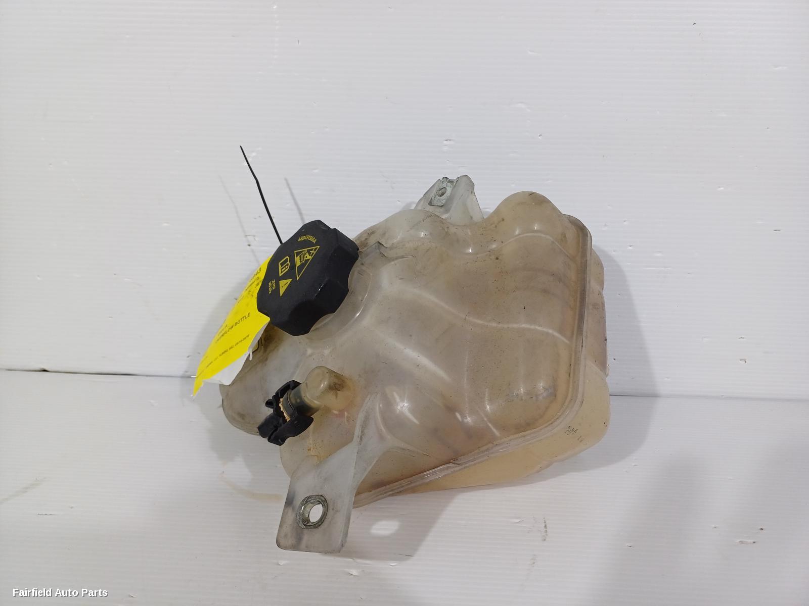 2016-2019 Alfa Romeo Giulia Overflow Bottle