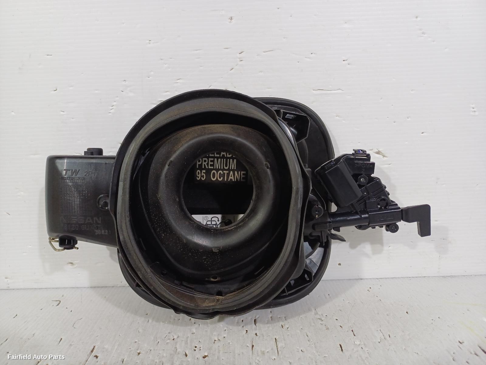 2022-2025 Nissan Qashqai Fuel Door Filler