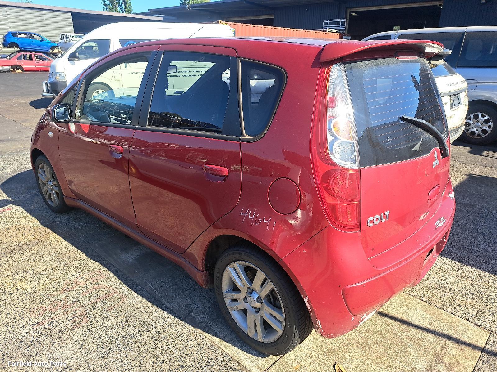 2006 Mitsubishi Colt Left Taillight