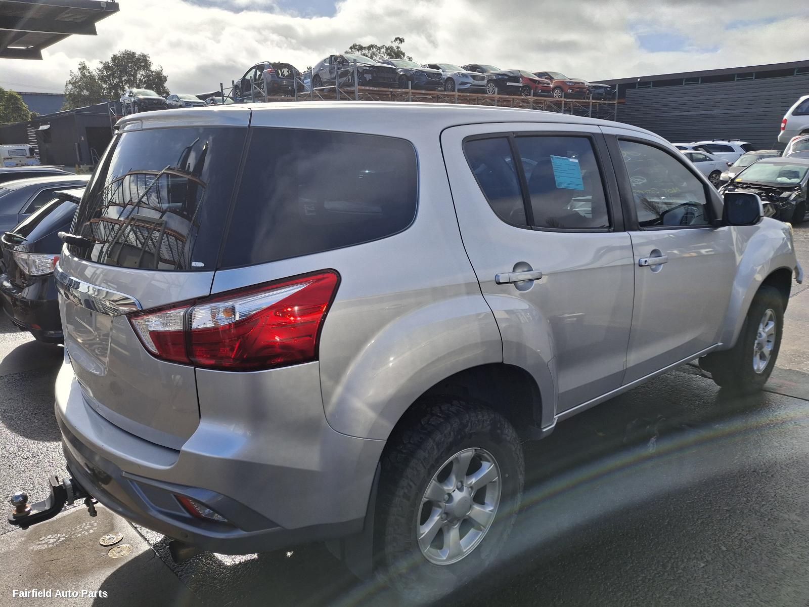 2018 Isuzu Mu-x Right Front Door