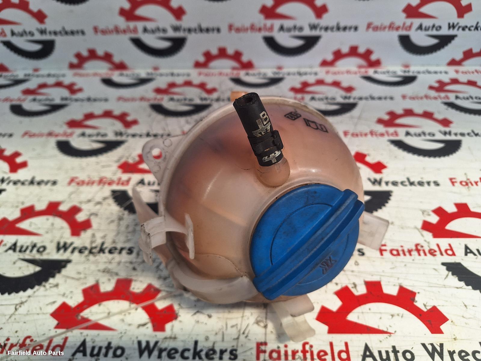 2009-2015 Skoda Superb Overflow Bottle