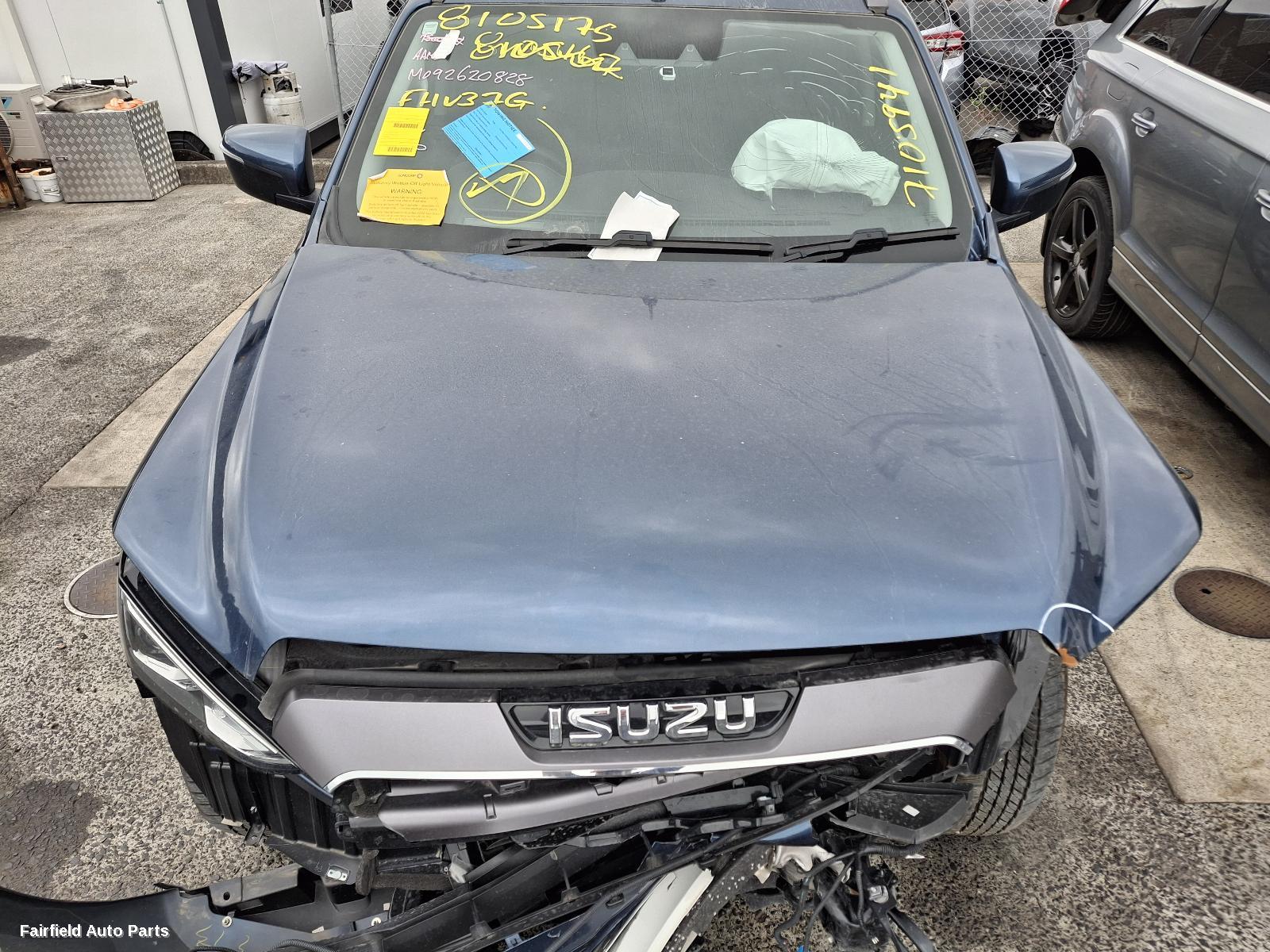 2024 Isuzu Mu-x Sunvisor