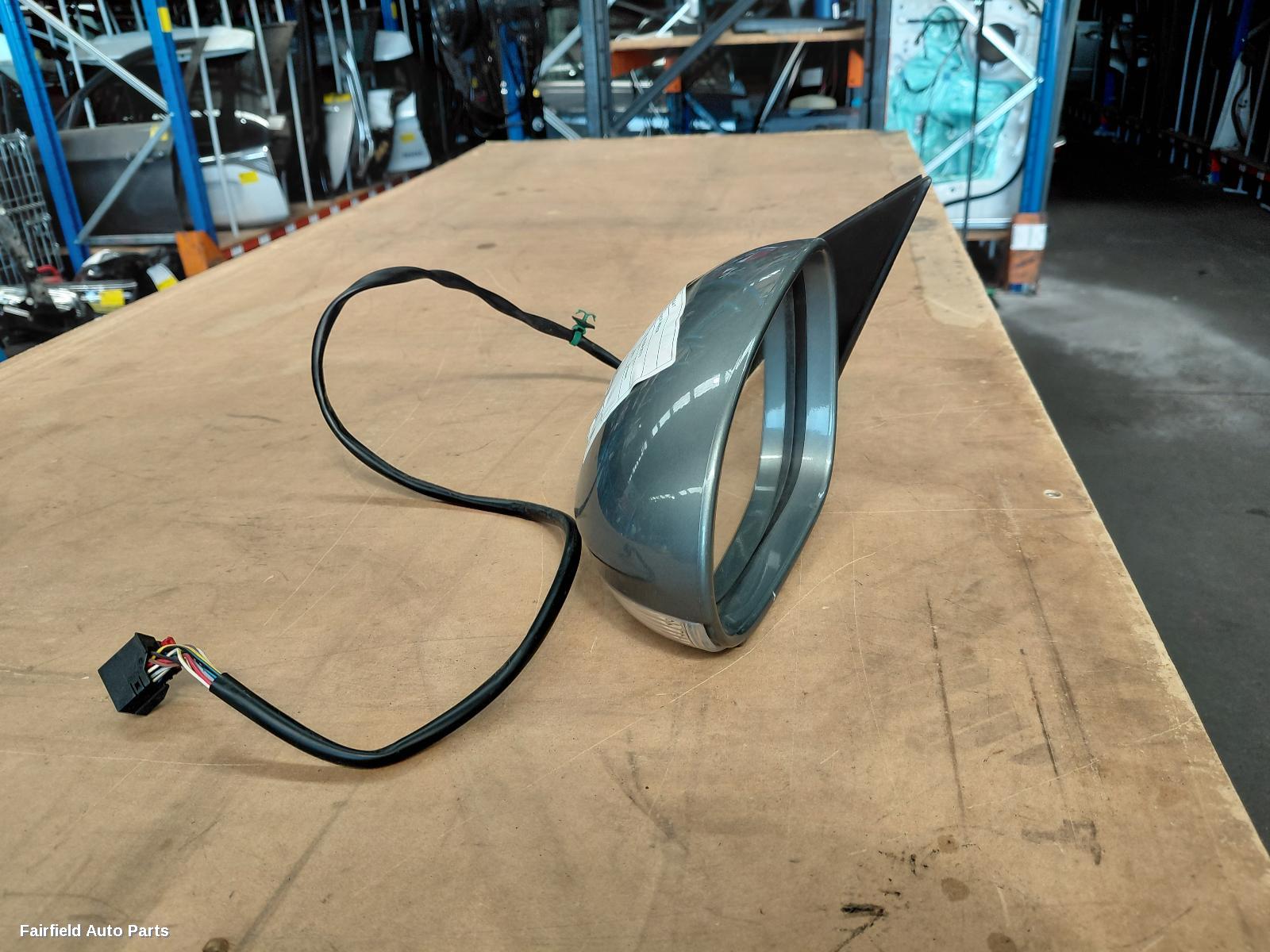 2006-2010 Volkswagen Passat Left Door Mirror