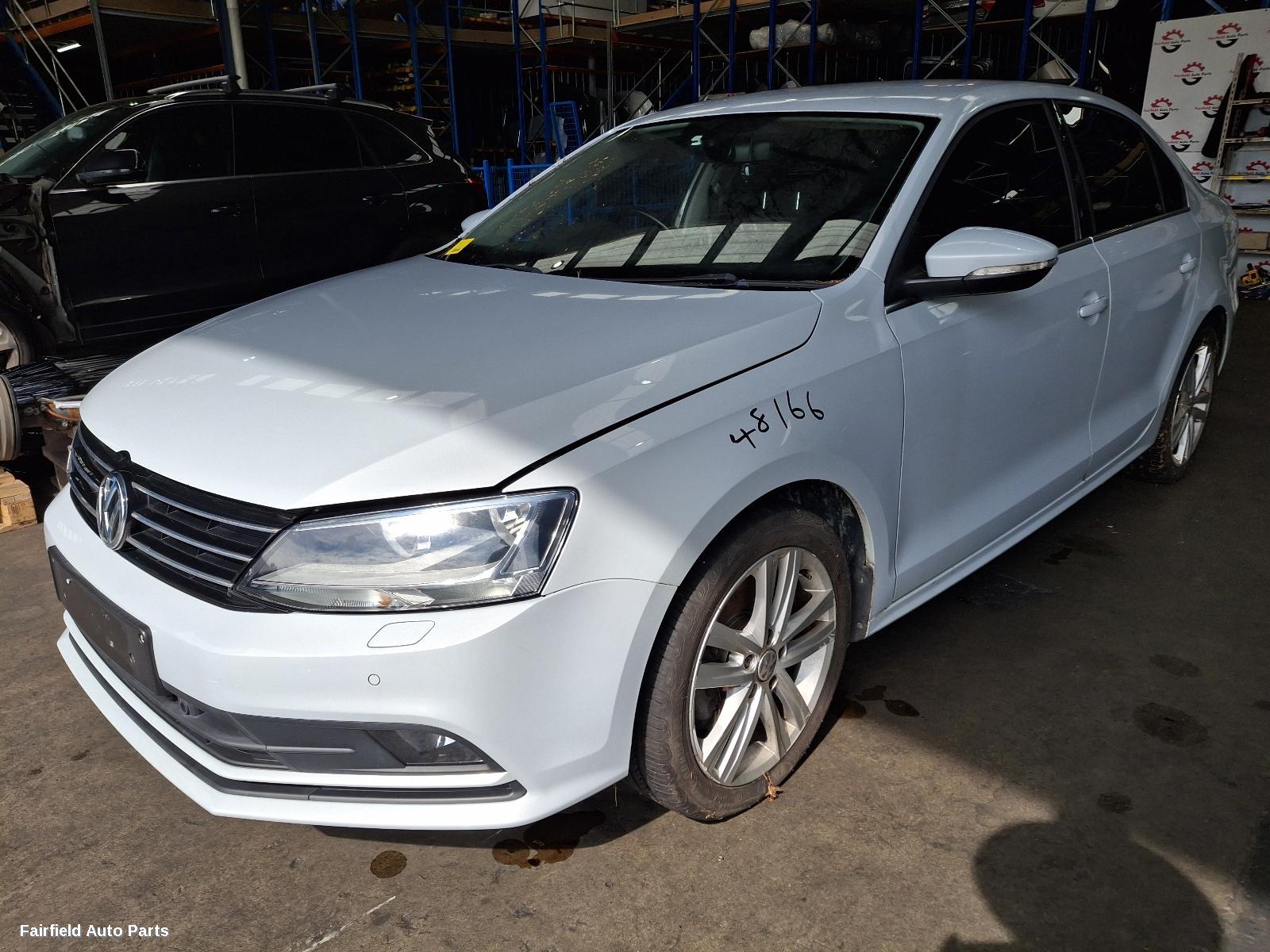 2017 Volkswagen Jetta Right Door Mirror