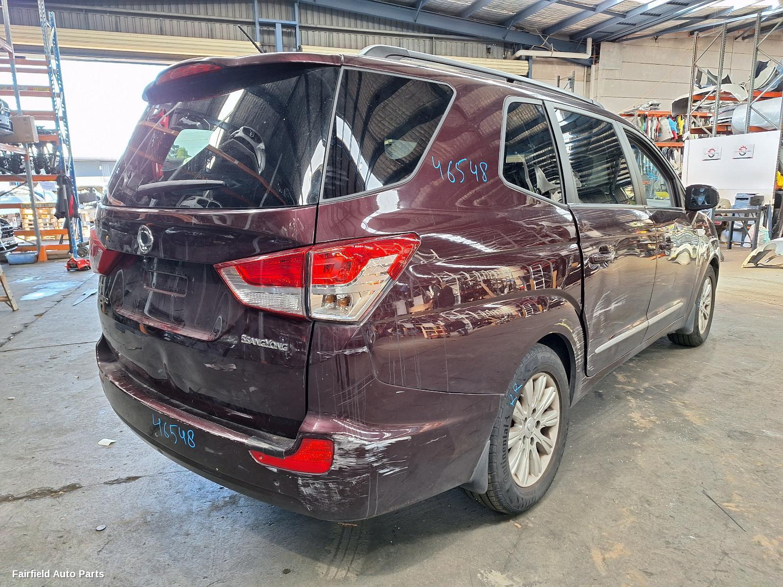 2014 Ssangyong Stavic Left Guard
