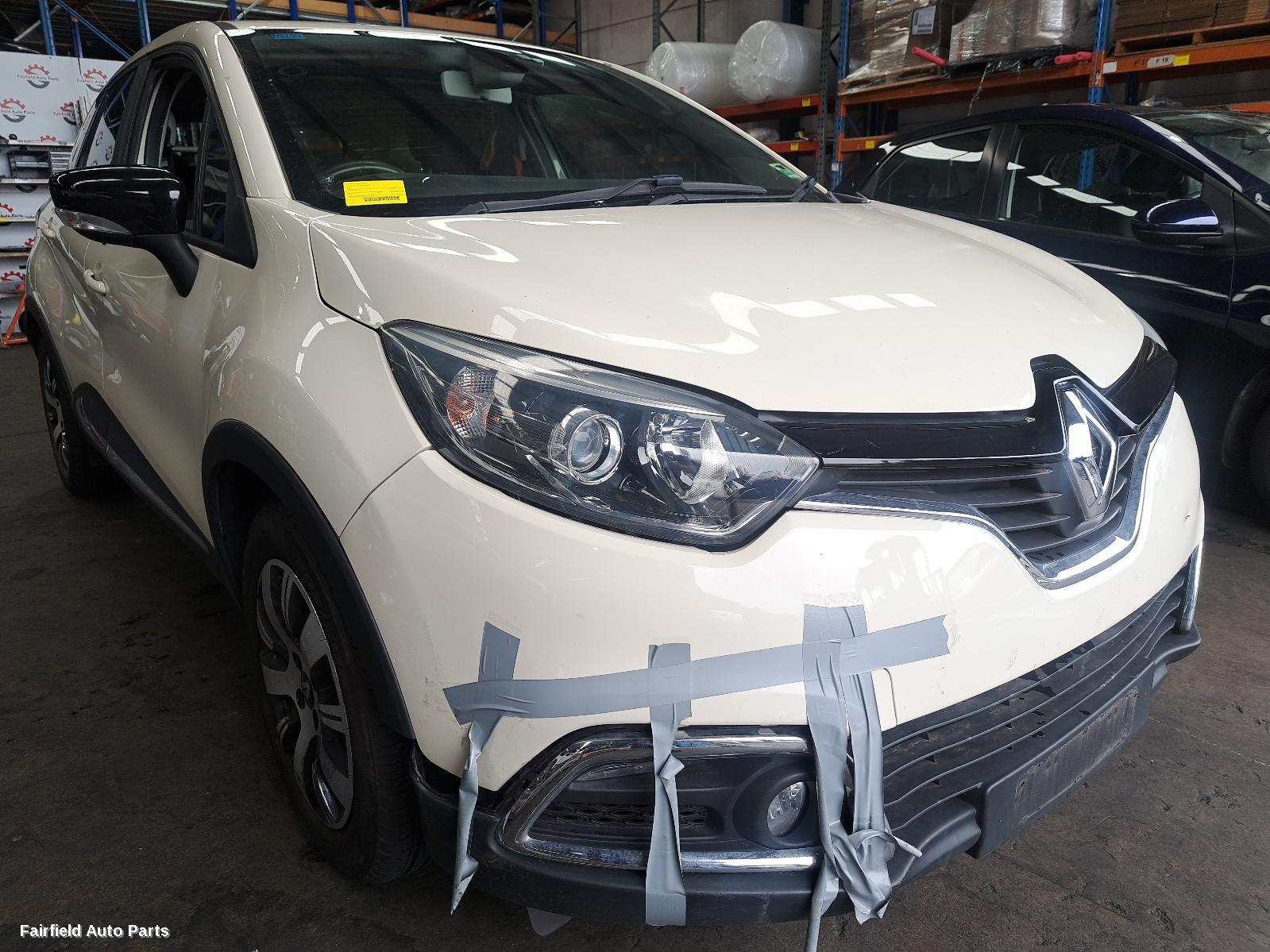 2015 Renault Captur Right Door Mirror
