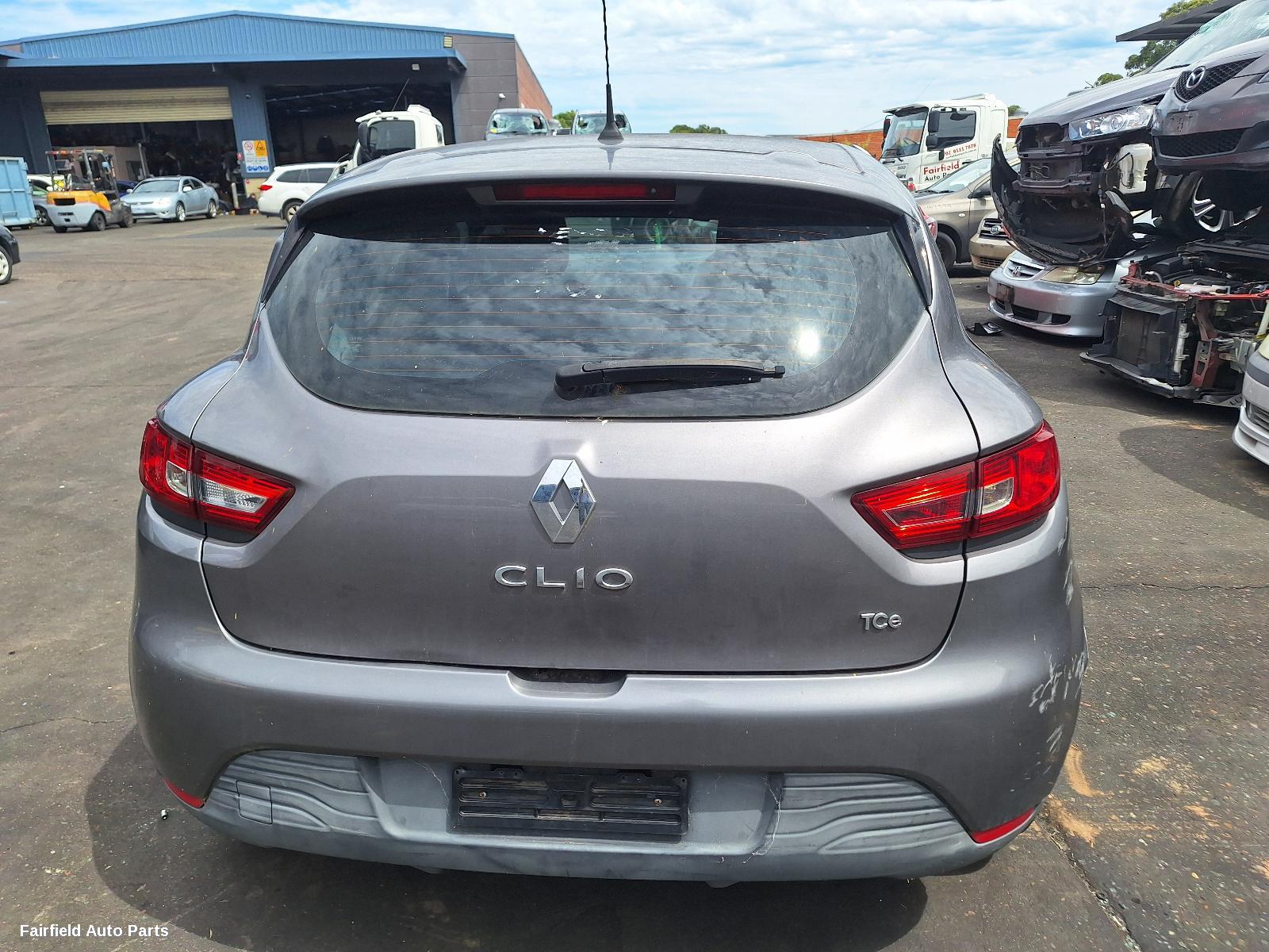 2015 Renault Clio Right Taillight