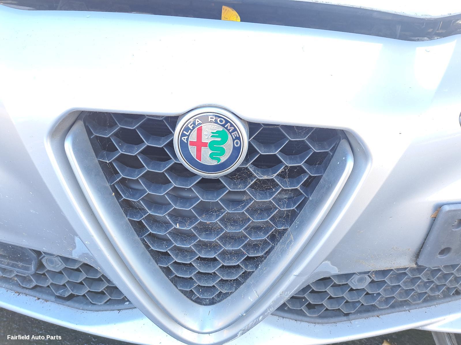 2017 Alfa Romeo Giulia Sunvisor
