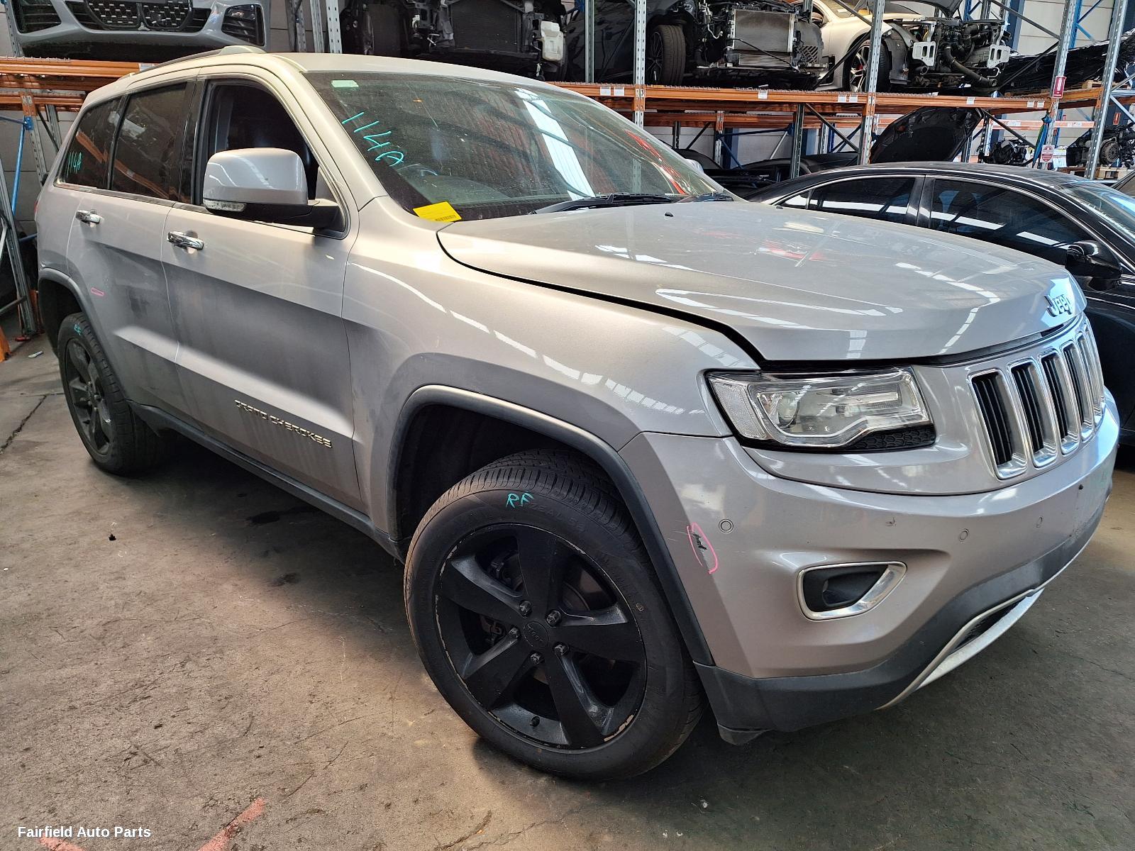 2013-2016 Jeep Grandcherokee Left Door Mirror