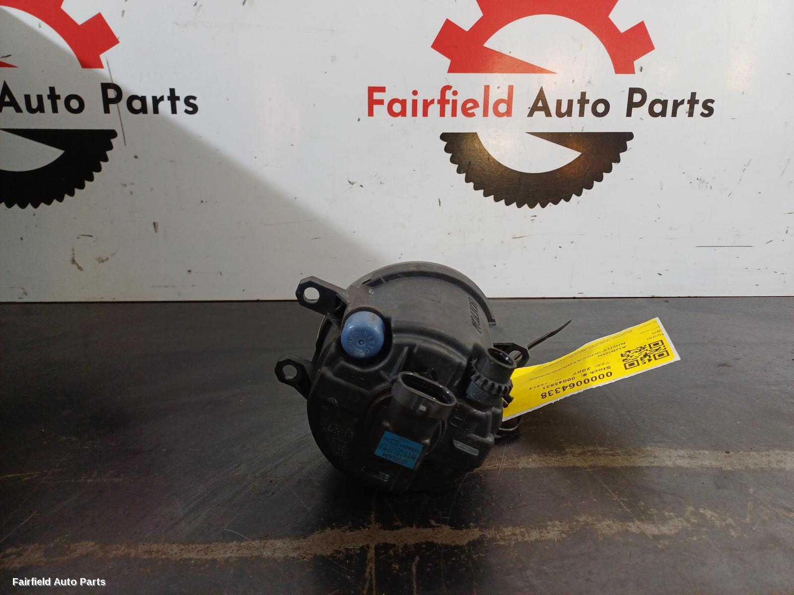 2006-2009 Toyota Aurion Right Indicator Fog Side