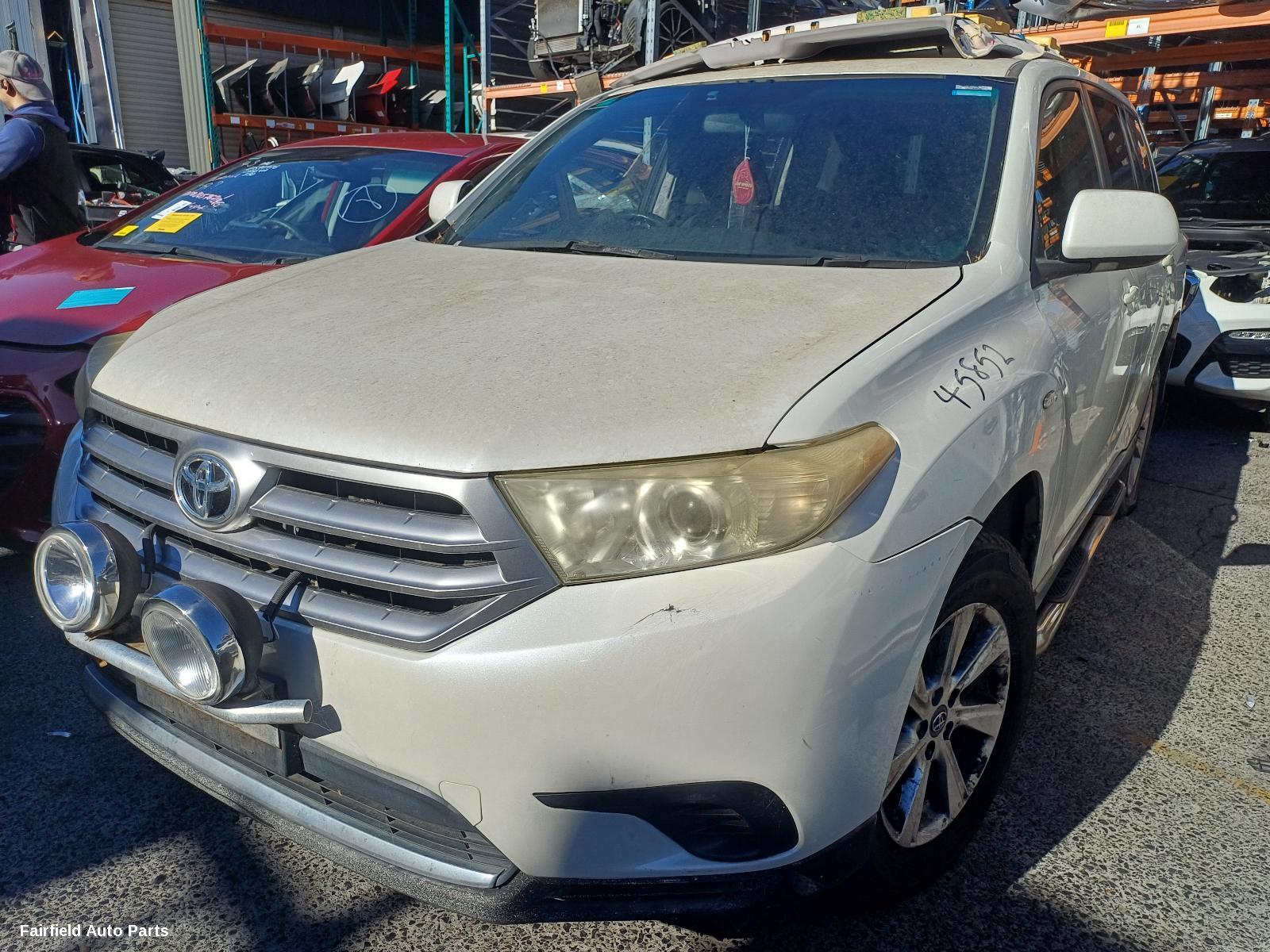 2010-2014 Toyota Kluger Grille