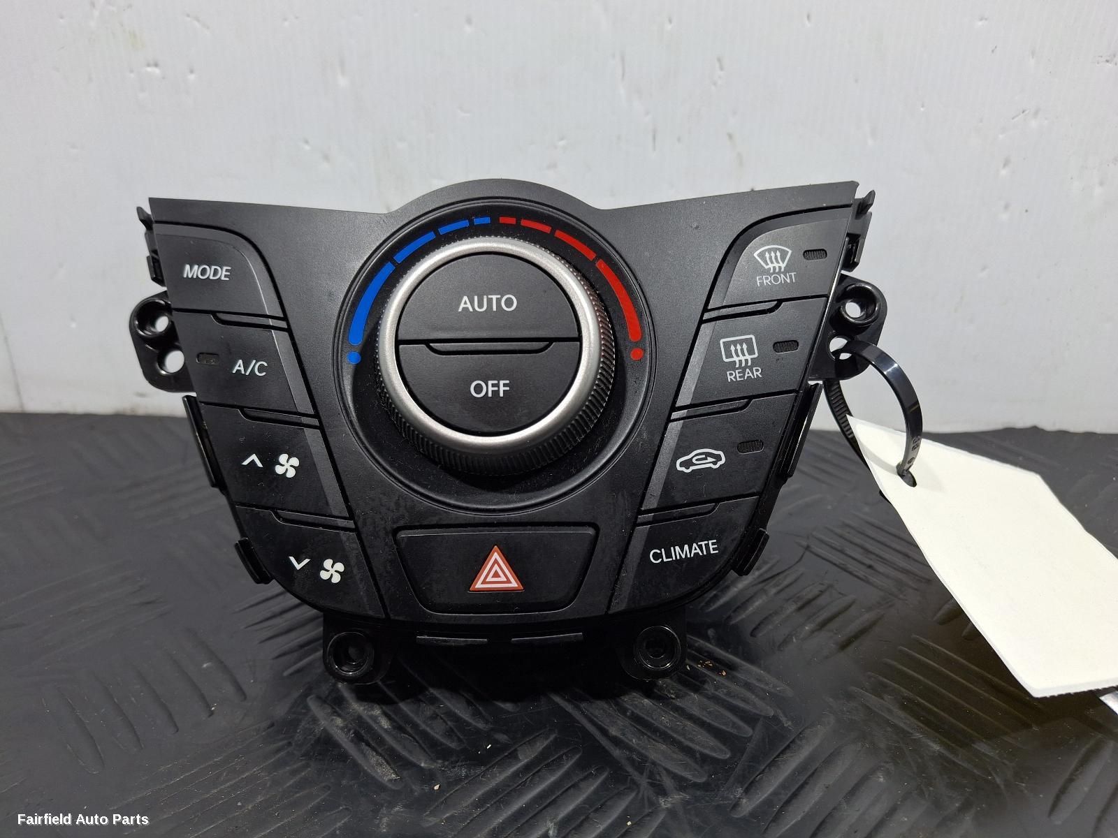 2011-2018 Hyundai Veloster Heater Ac Controls