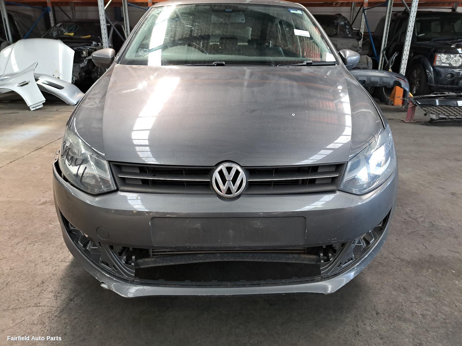 2011 Volkswagen Polo Right Taillight