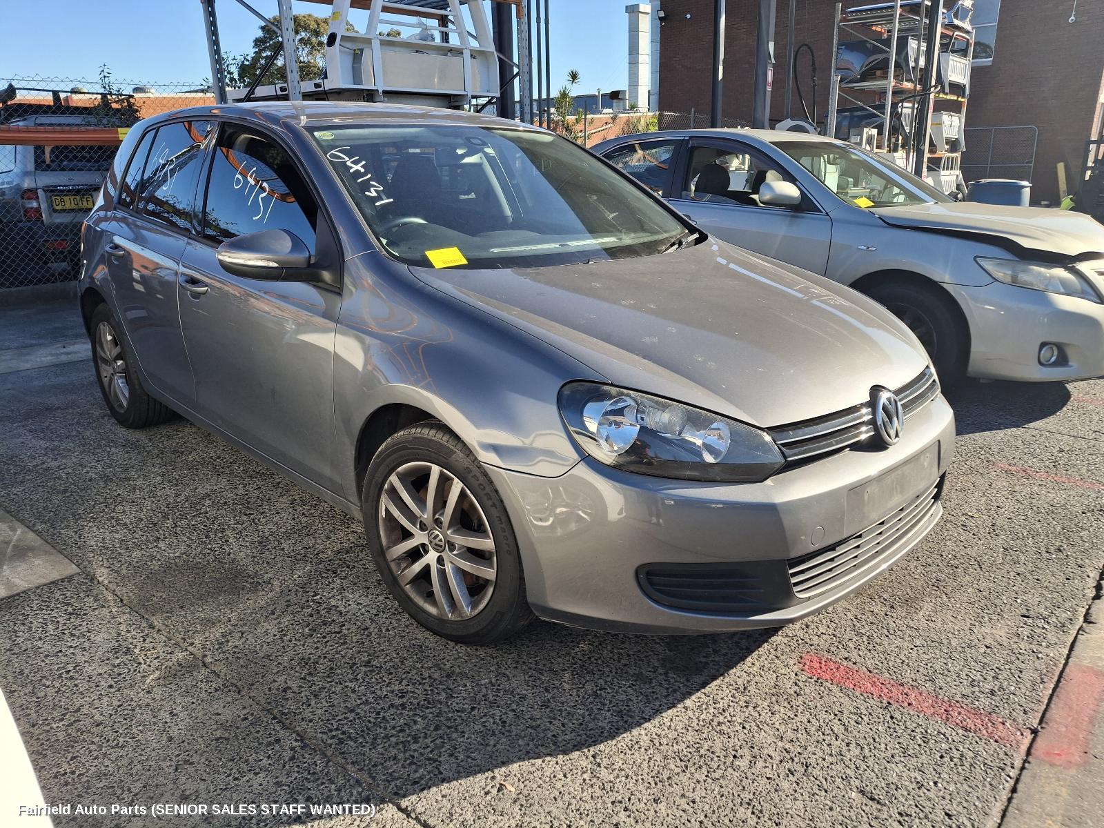 2009 Volkswagen Golf Air Cleaner Box