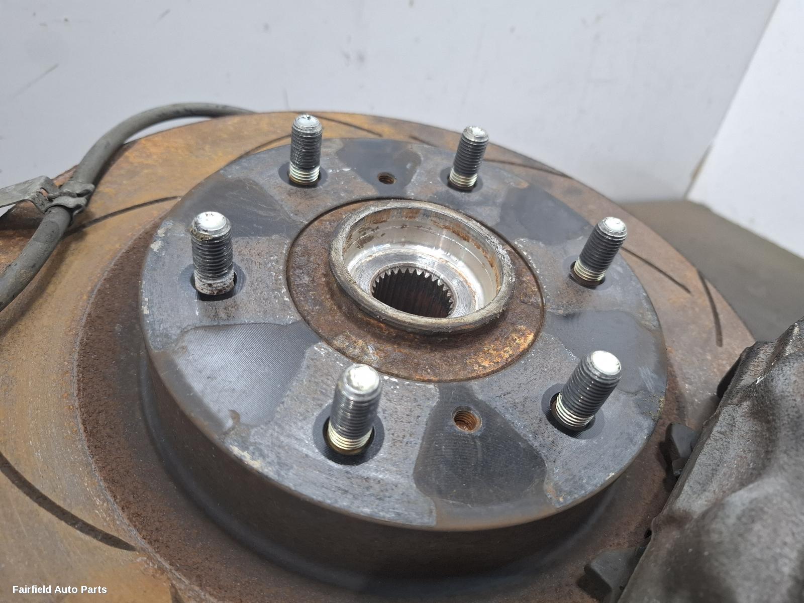 2006-2021 Mitsubishi Pajero Left Front Hub Assembly