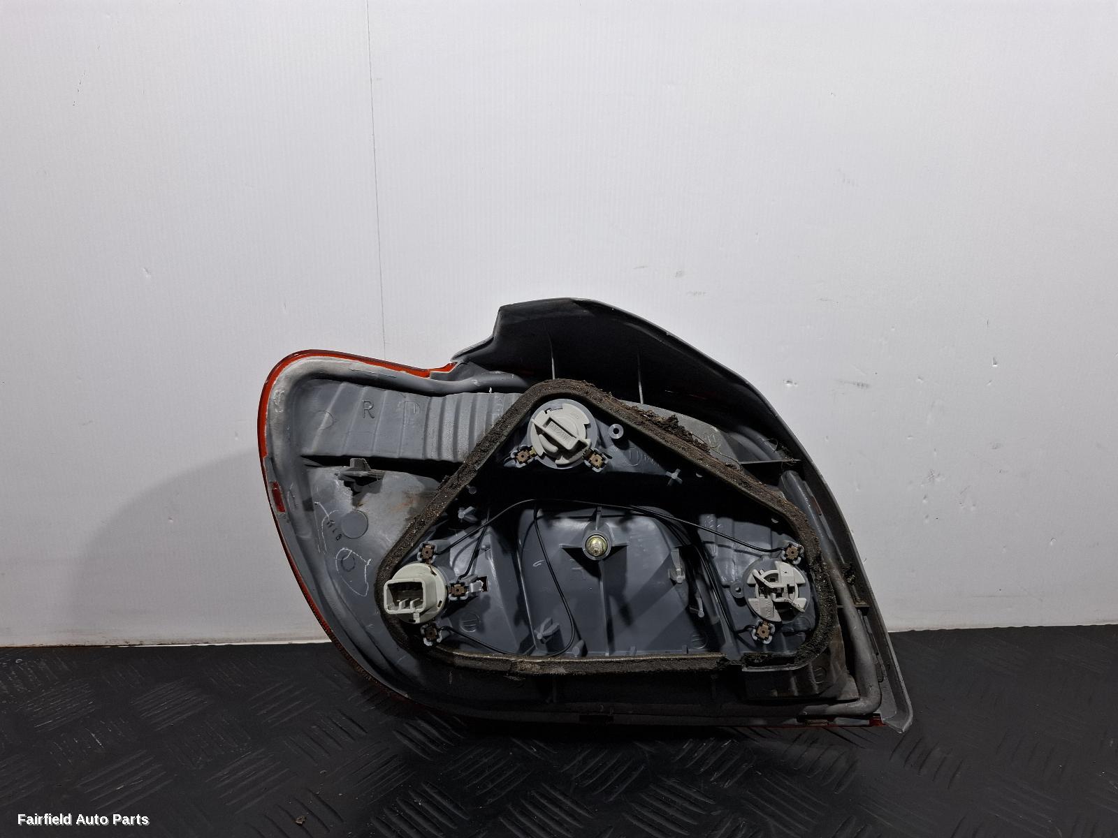 1999-2002 Toyota Echo Right Taillight