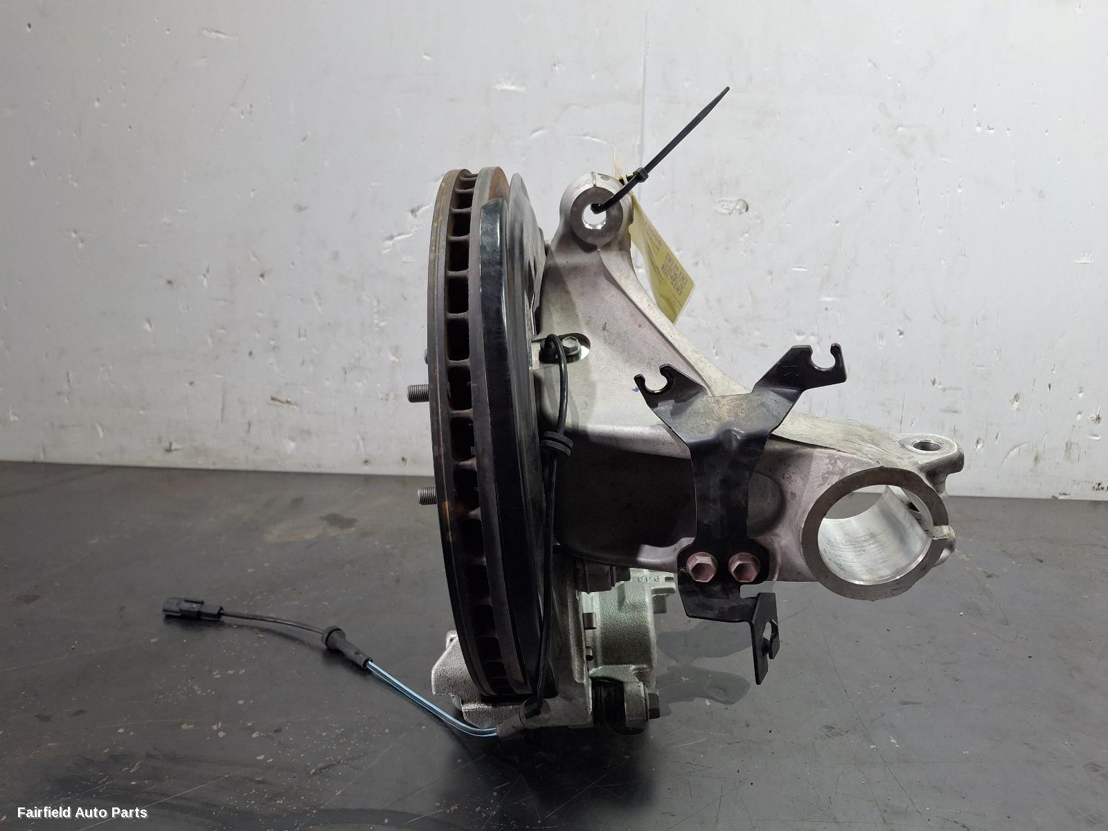 2021-2026 Mitsubishi Outlander Right Front Hub Assembly