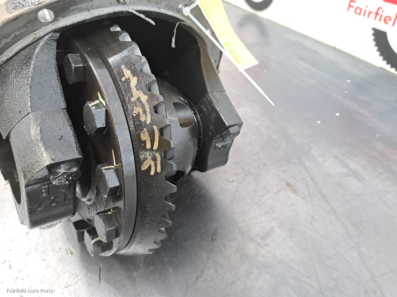 2011-2020 Mazda Bt50 Differential Centre