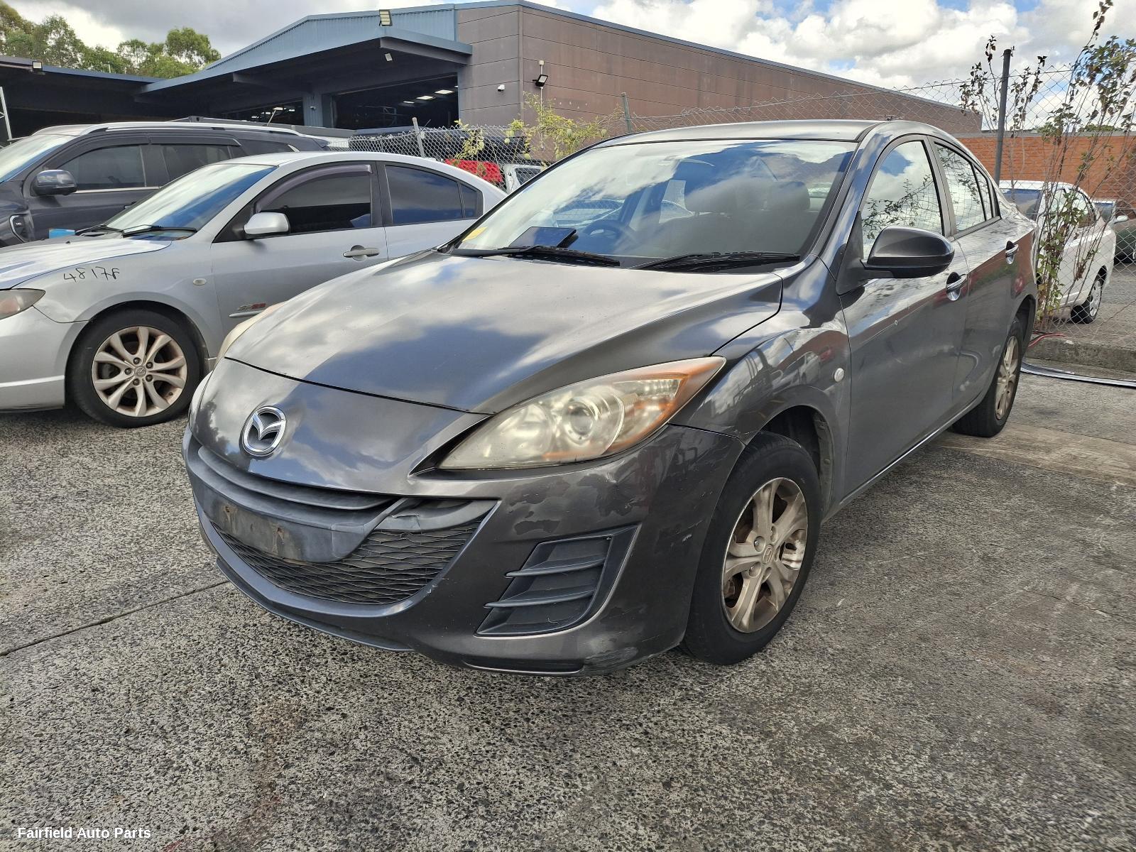 2009 Mazda 3 Left Taillight