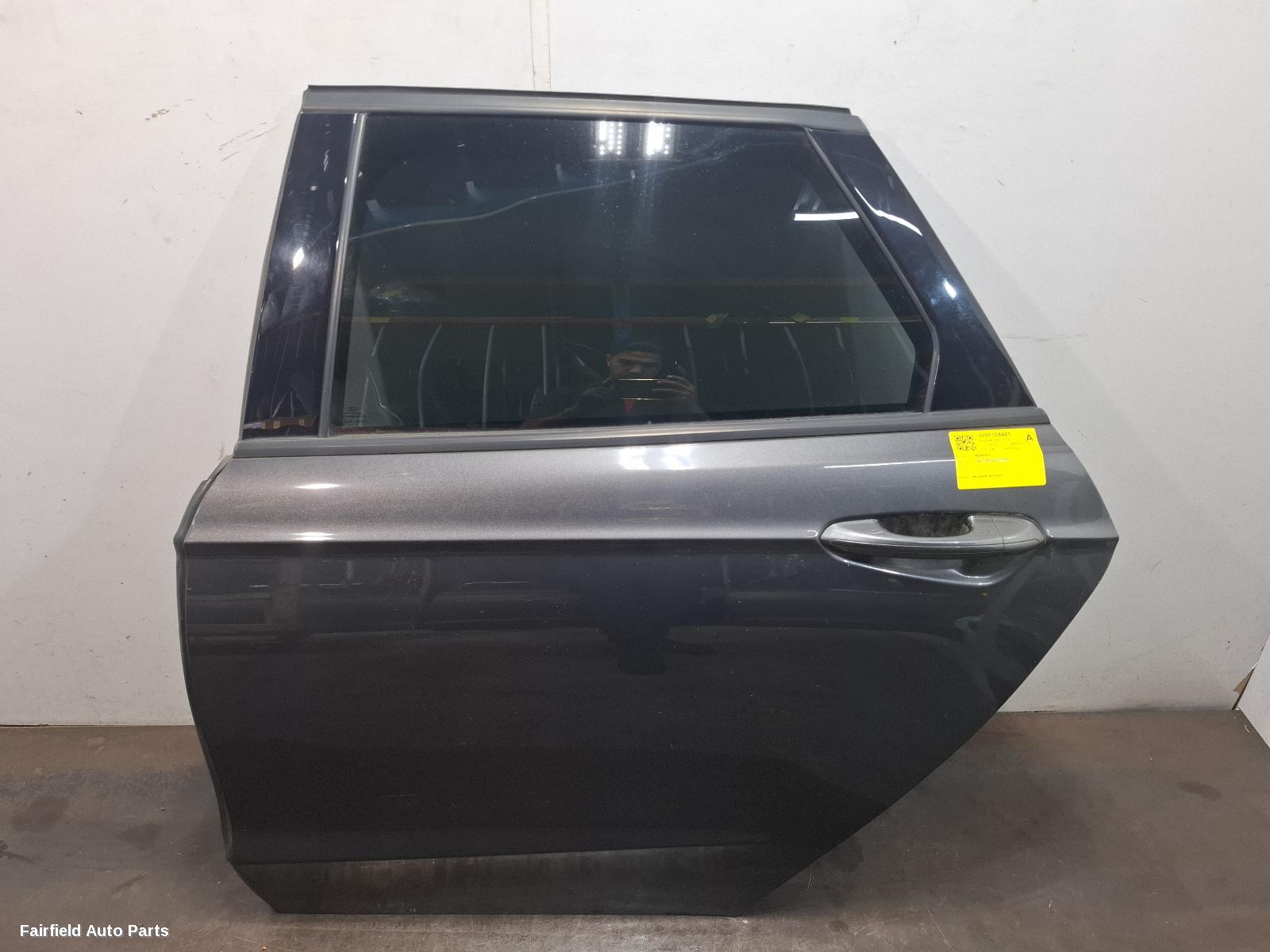 2014-2020 Ford Mondeo Left Rear Door Sliding