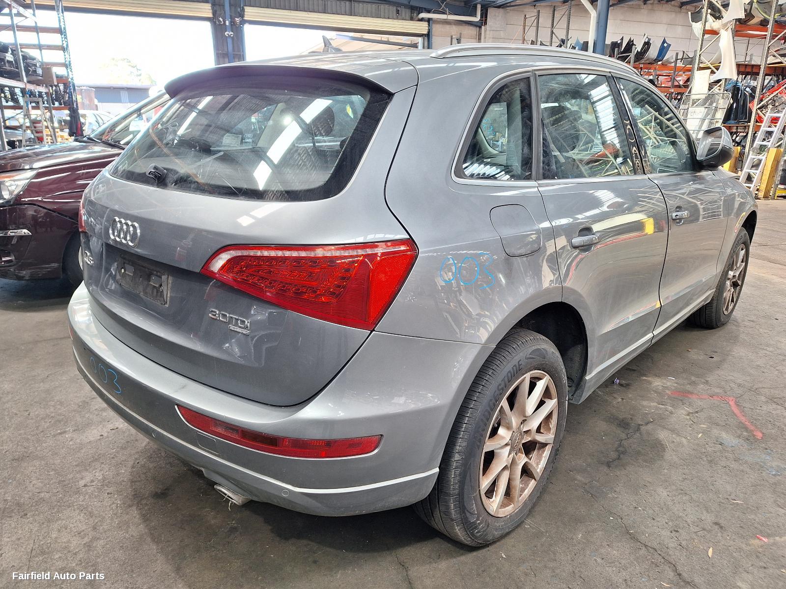 2009 Audi Q5 Right Taillight