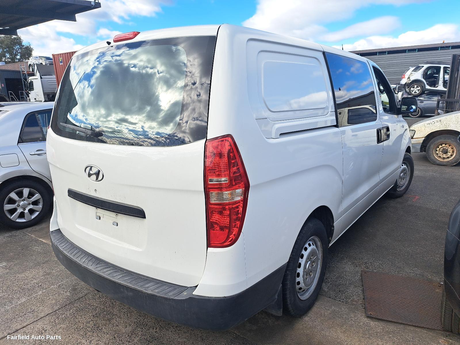 2009 Hyundai Iload/imax Starter