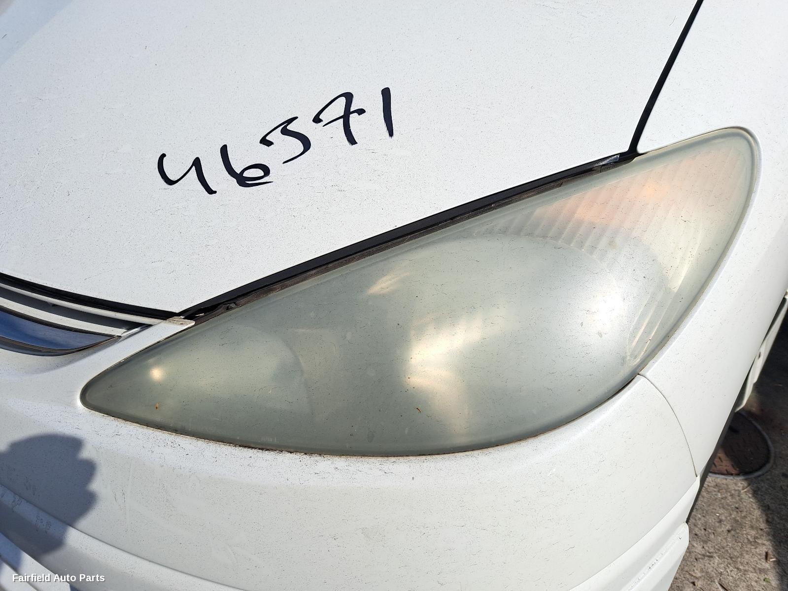 2002 Toyota Estima Bonnet