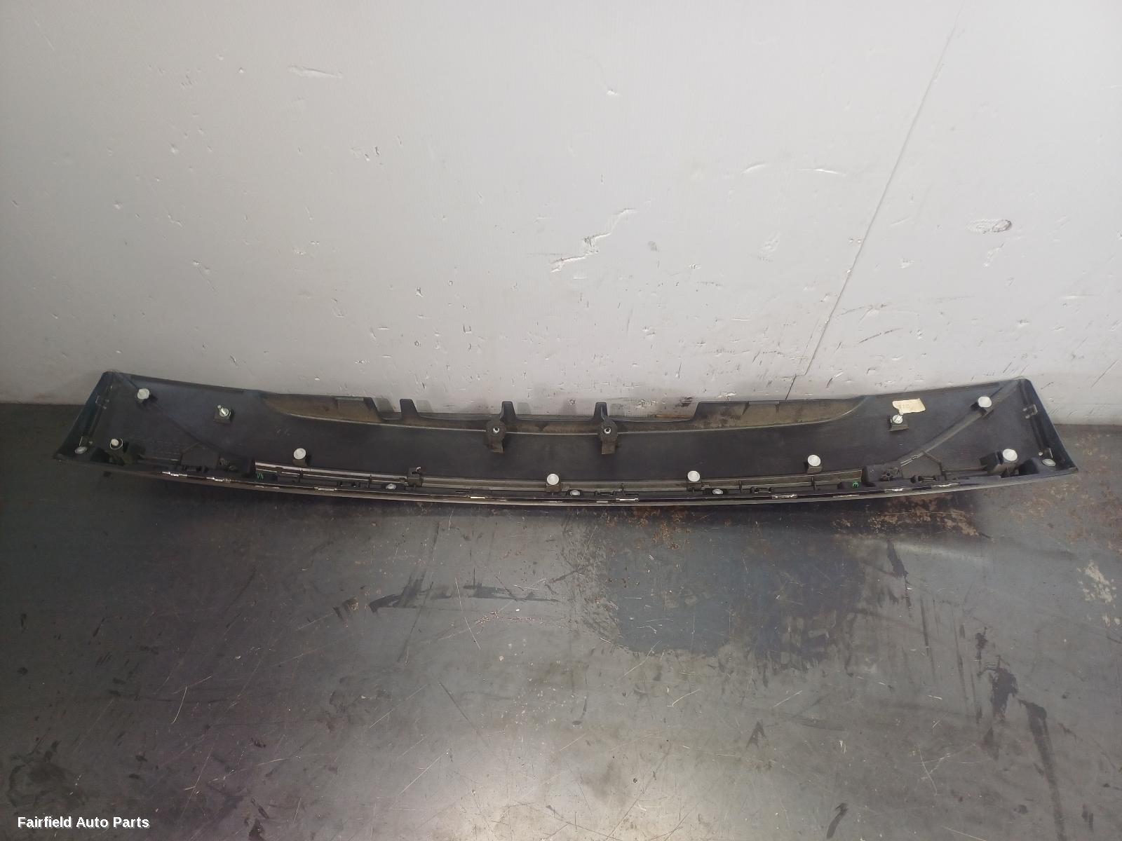 2012-2015 Mitsubishi Outlander Rear Garnish