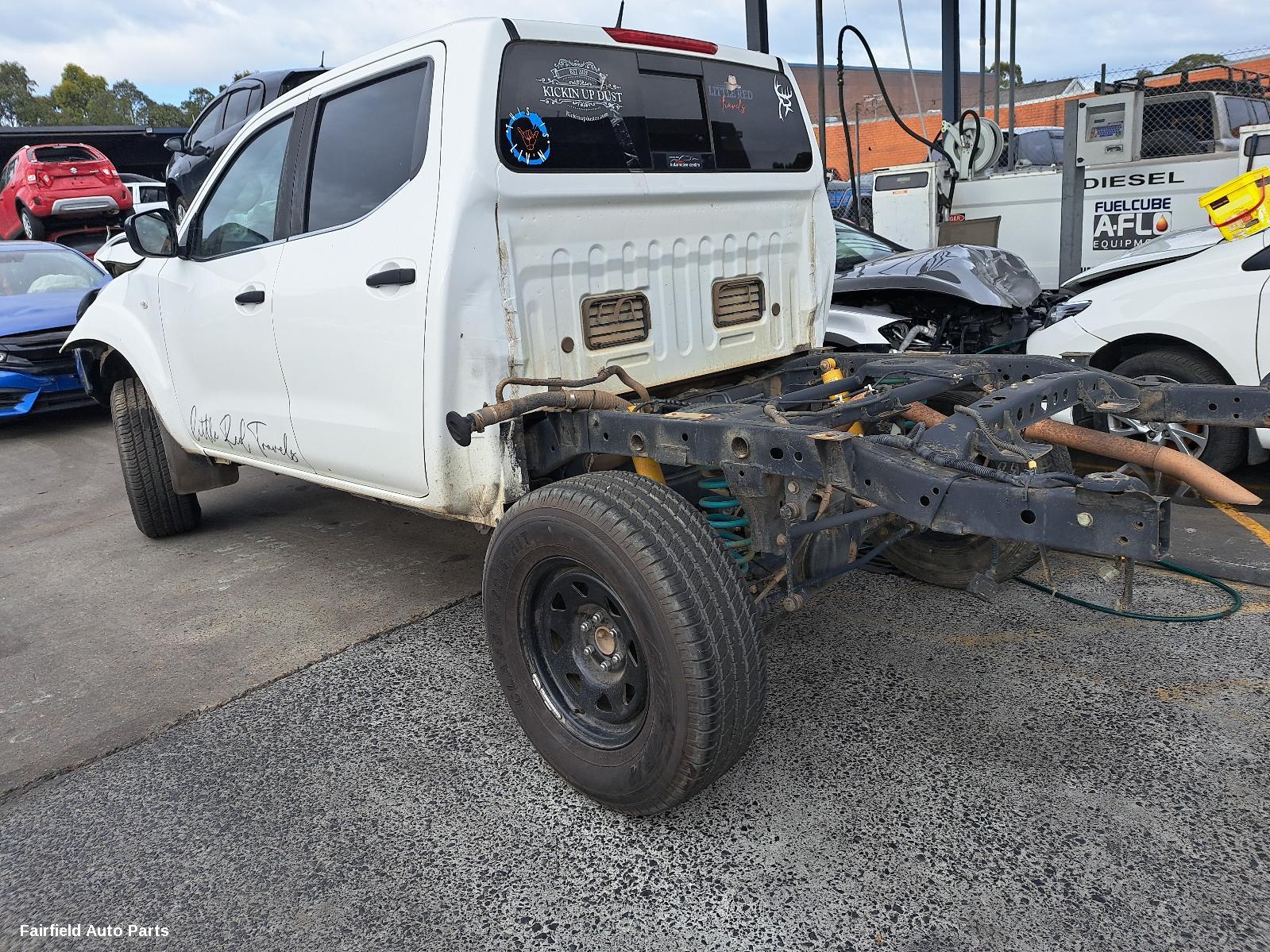 2015-2023 Nissan Navara Differential Centre